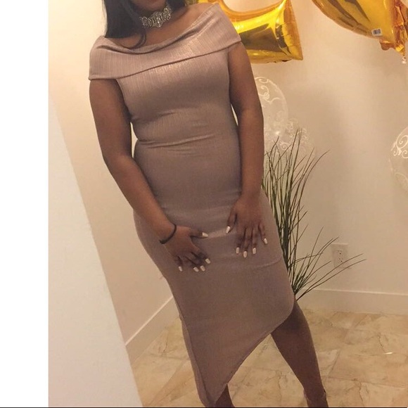 Lavish Lover Dress - Champagne - Picture 2 of 3